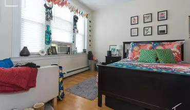 4 of 8 Bu Central Campus / Brookline 4 Bed/2 Bath On Babcock Street. Available 9/1. Students Welcome!!! Apartment for rent in Brookline, MA