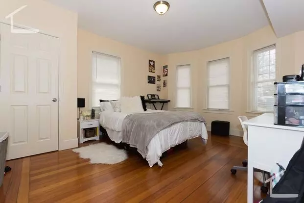 Renovated Apt W Laundry In Unit! 2 Garage Parking Spots Included. Conveniently Located Apartment for rent in Boston, MA