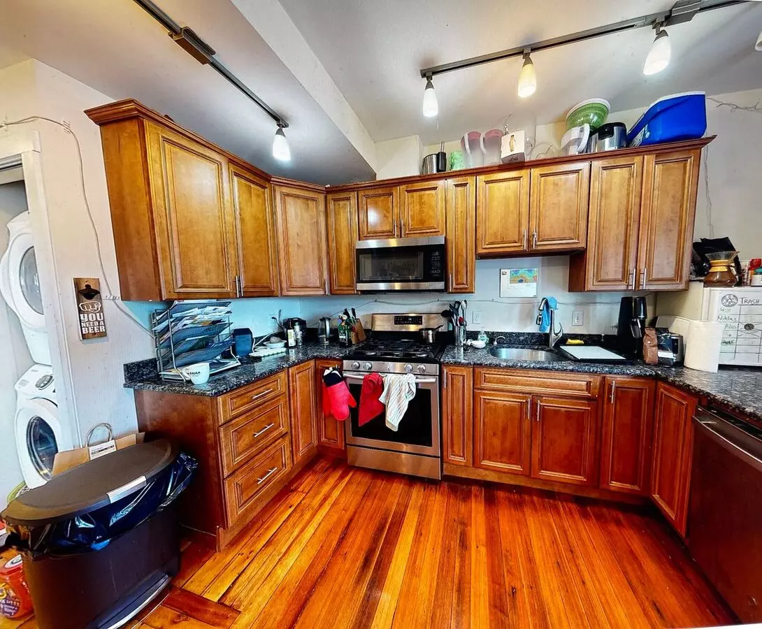 Luxury Gem In Kendall Square W Patio! Laundry In Unit. Near Red Line! Chill Apartment for rent in Cambridge, MA