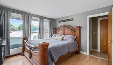 3 of 13 Newton Townhouse House for rent in Newton, MA