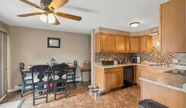 5 of 13 Newton Townhouse House for rent in Newton, MA