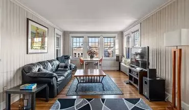 3 of 37 Sunny 2-bed Near B/c/d Lines Apartment for rent in Newton, MA