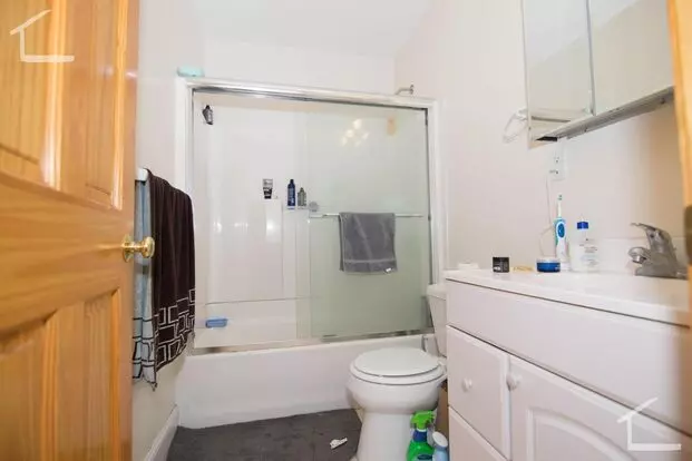 Charming 3 Bedroom -no Broker Fees Apartment for rent in Brookline, MA