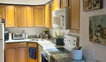 4 of 5 11 Euston Rd #4d Boston Ma 02135 Apartment for rent in Boston, MA