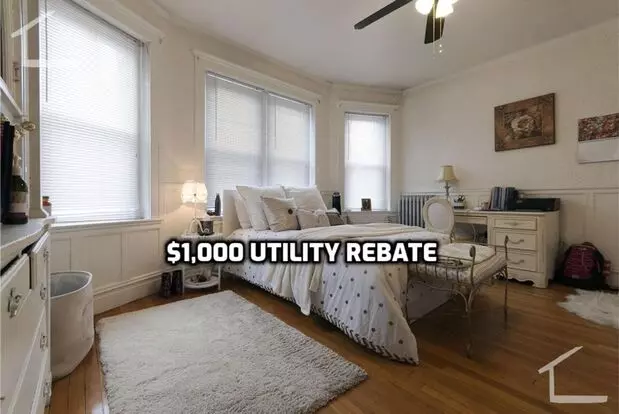 Get A $1,000 Utility Rebate This Month! Fantastic Spacious Apt W Ht/hw Included In Rent! Apartment for rent in Brookline, MA