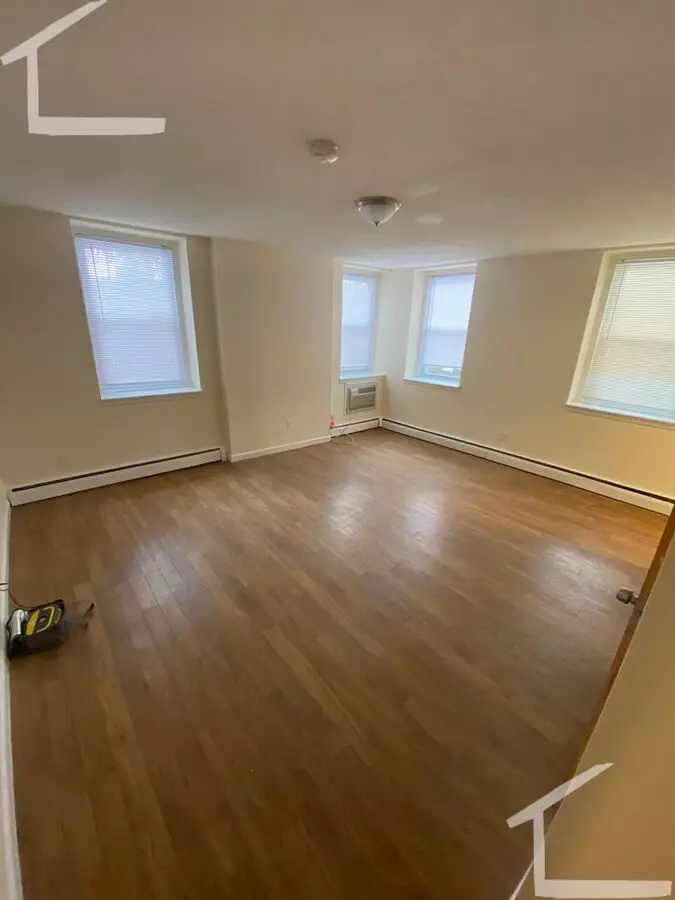 Bc & Cleveland Circle On Mbta Gl-b Apartment for rent in Boston, MA