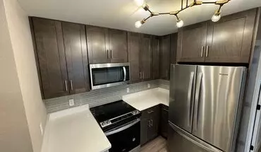 3 of 32 Cedarburg Townhome With Attached Garage, Newly Renovated With In Unit Laundry House for rent in Cedarburg, WI