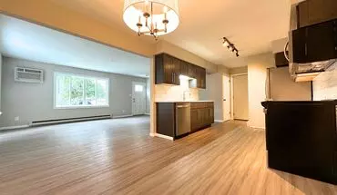 5 of 32 Cedarburg Townhome With Attached Garage, Newly Renovated With In Unit Laundry House for rent in Cedarburg, WI