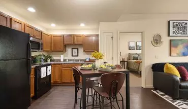 5 of 19 Irish Row Apartment for rent in South Bend, IN