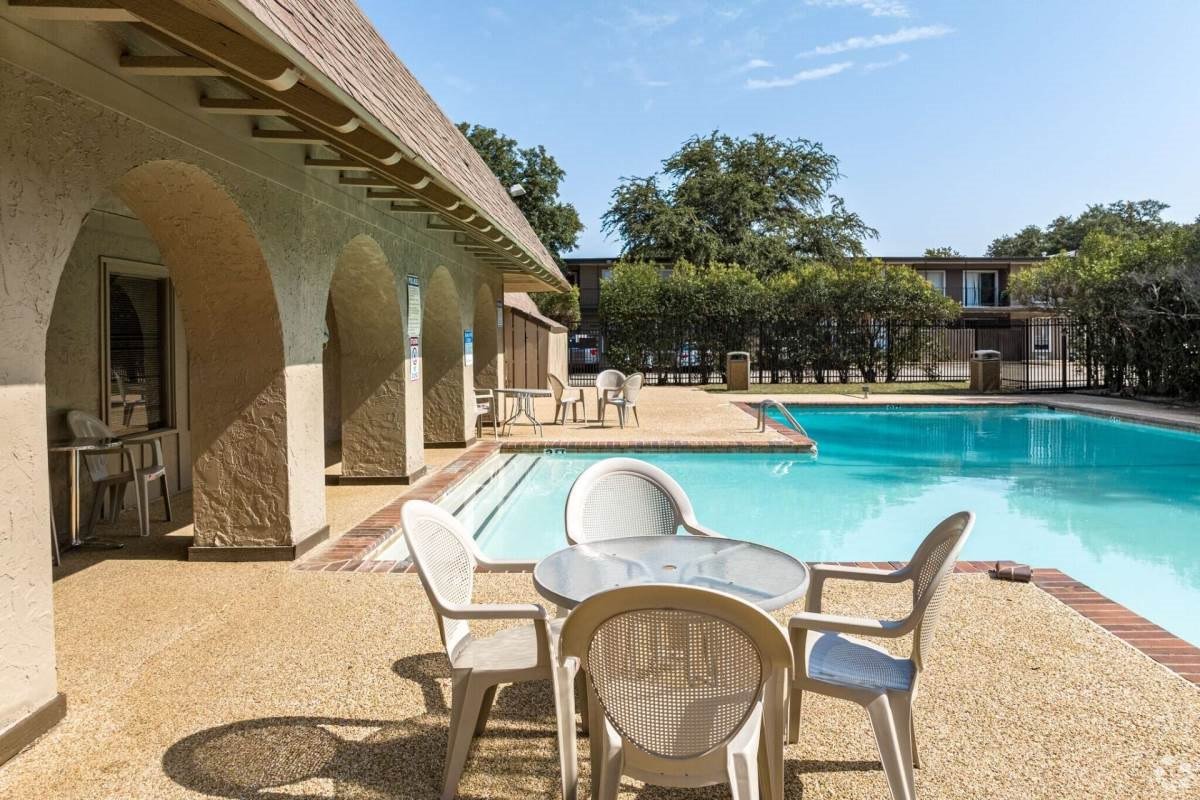 Prestonwood Hillcrest Apartments Dallas, TX Rentable