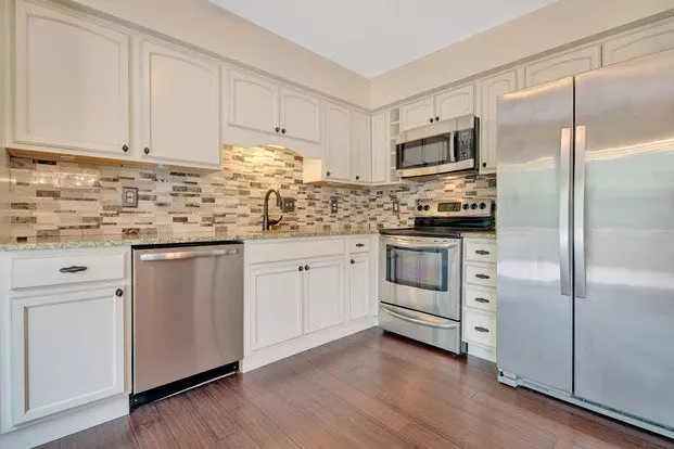 6134 Summer Park Ln Apartment for rent in Alexandria, VA