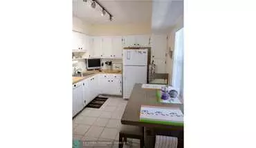 4 of 100 804 Cypress Blvd Apartment for rent in Pompano Beach, FL