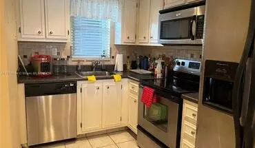 3 of 51 3150 W Rolling Hills Cir Apartment for rent in Davie, FL