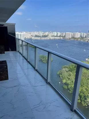 16385 Biscayne Blvd Apartment for rent in North Miami Beach, FL