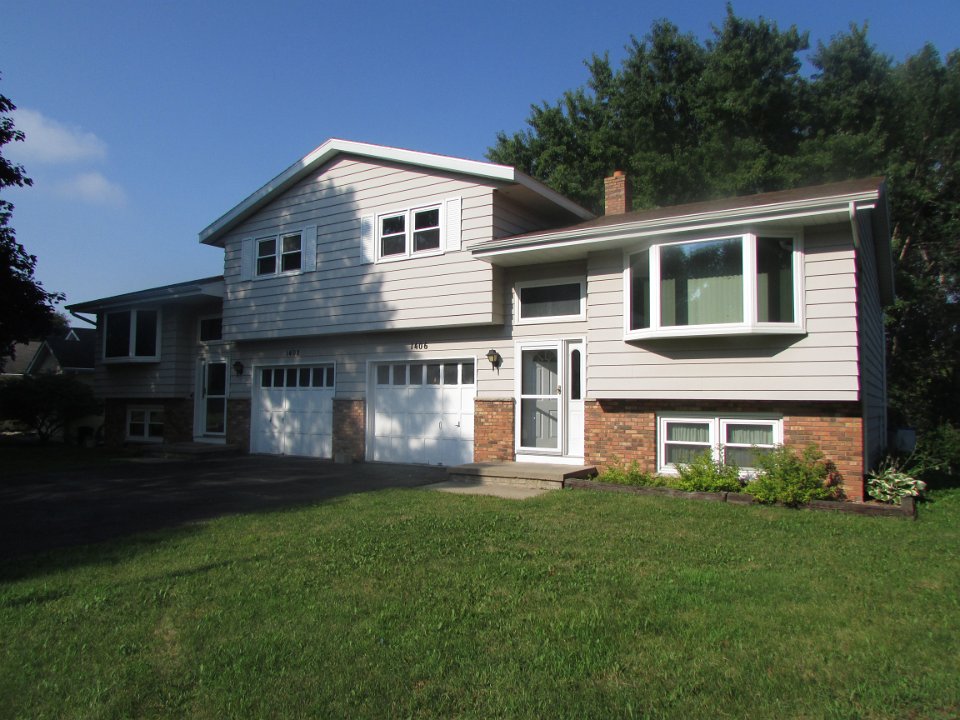 14061408 S Thompson Drive Madison, WI House for Rent