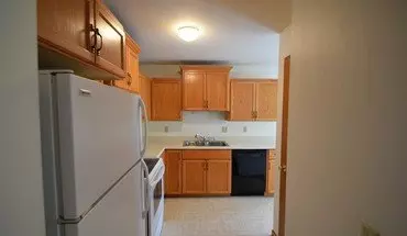 4 of 6 510-526 Meadow View Rd Apartment for rent in Mount Horeb, WI
