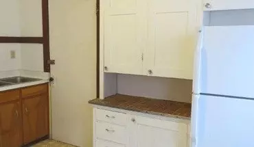 5 of 11 110 S Bassett St Apartment for rent in Madison, WI