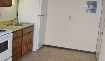 2 of 6 15 Coyne Ct Apartment for rent in Madison, WI
