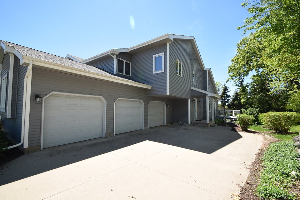 1224 N High Point Rd Middleton, WI House for Rent Rentable