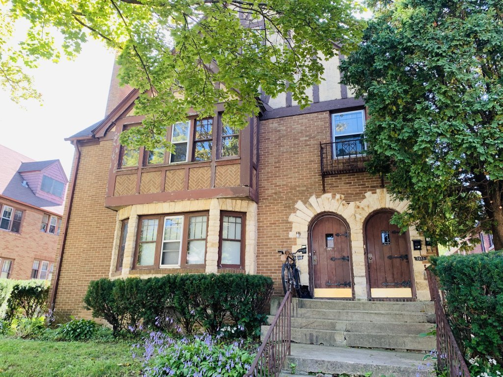2009 2011 University Ave Madison, WI Apartment for Rent