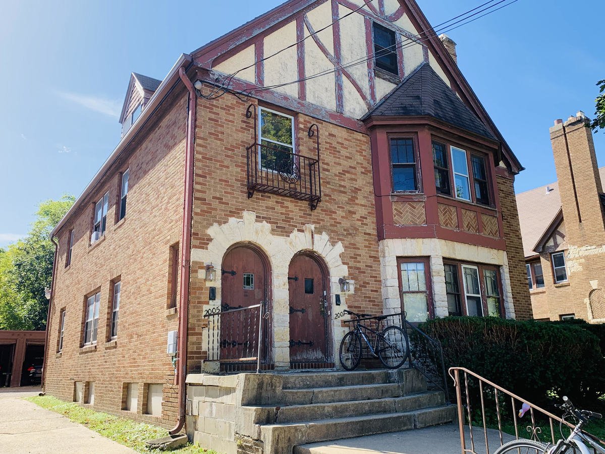 2005 University Ave Apartments Madison, WI Rentable