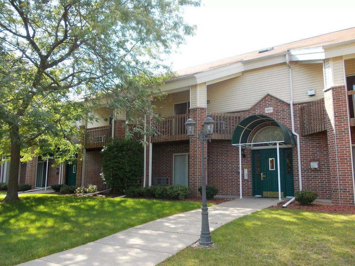 Pine Ridge Apartments 53255327 Westport Rd Madison, WI
