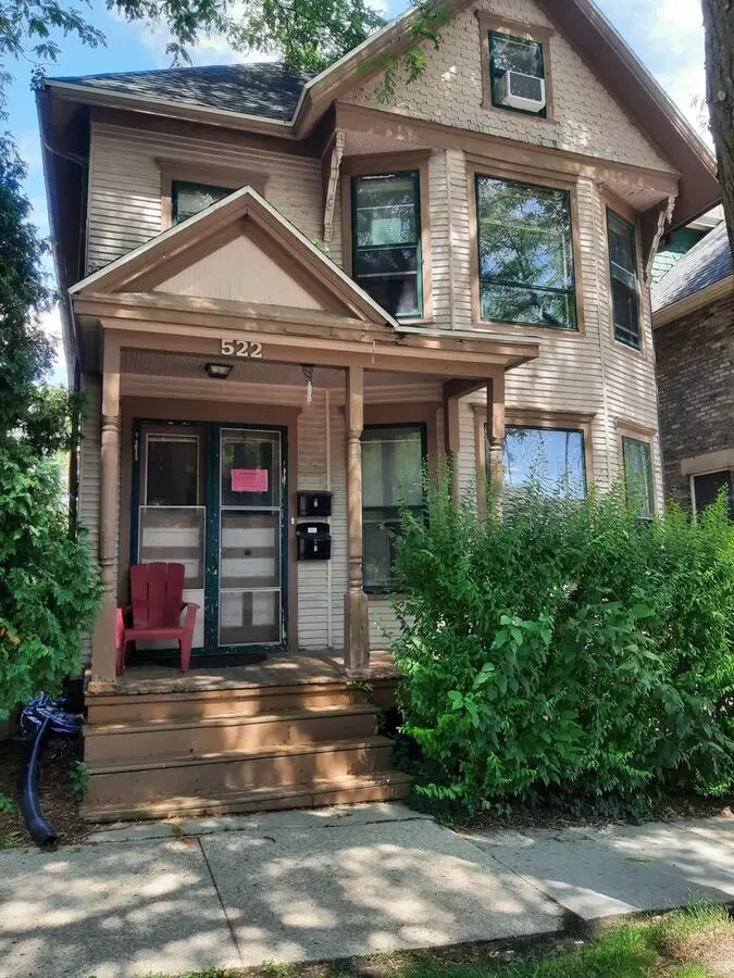 2 of 2 522 E Main St Apartment for rent in Madison, WI