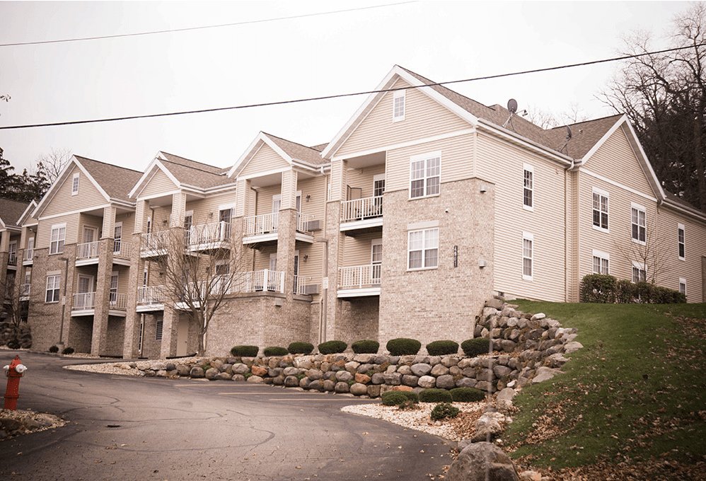 Autumnwood Apartments 4809 Lien Road Madison, WI Rentable