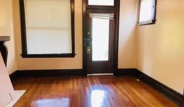 2 of 20 E 19th 343-345 Acm Apartment for rent in Columbus, OH
