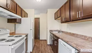 5 of 26 Lamplighter Village Apartment for rent in St Paul, MN