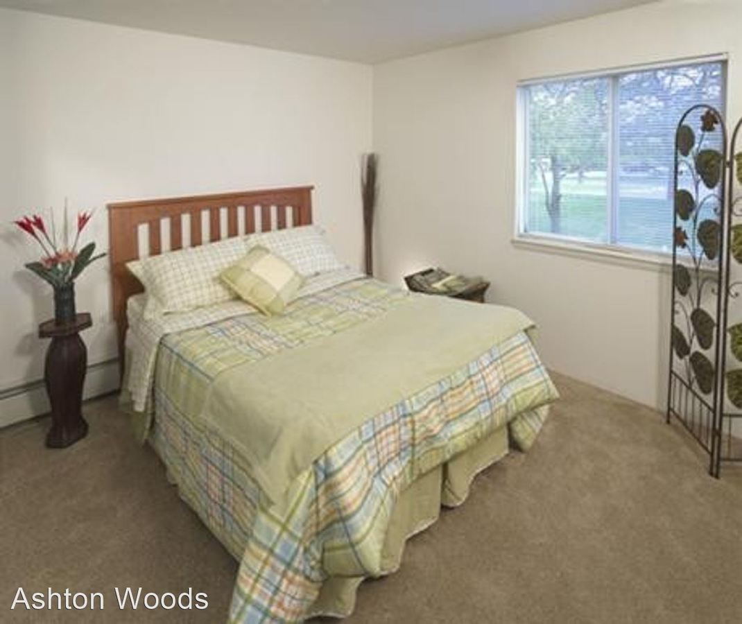 Ashton Woods Apartments 4645 Drummond Blvd Kentwood, MI