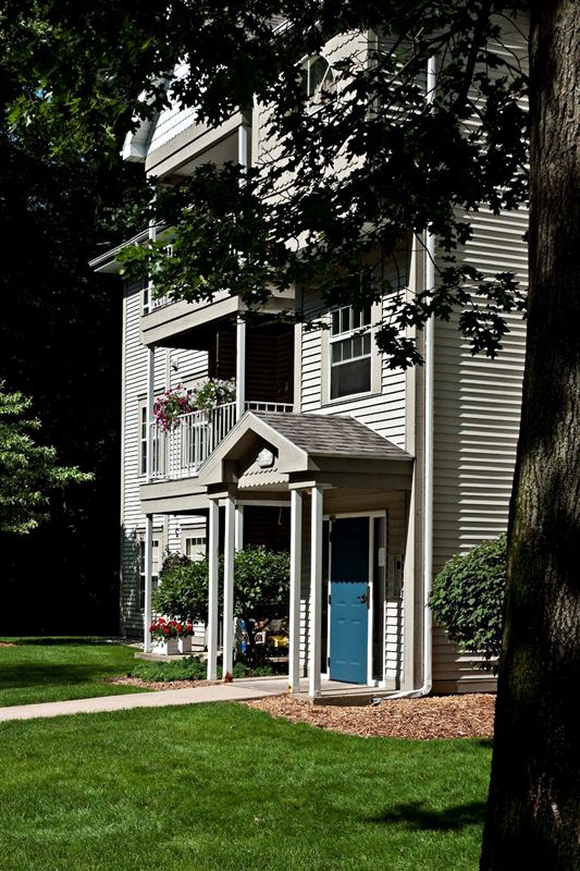 Spruce Creek Apartments 7702 Kenmure Dr Portage, MI