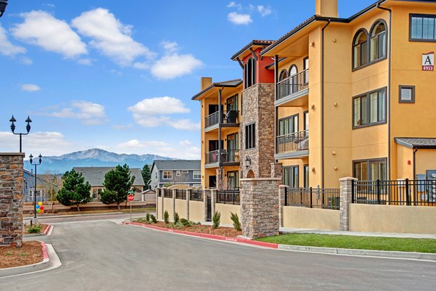 La Bella Vita Apartments Colorado Springs Co