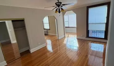 4 of 12 South Shore Manor Apartment for rent in Chicago, IL
