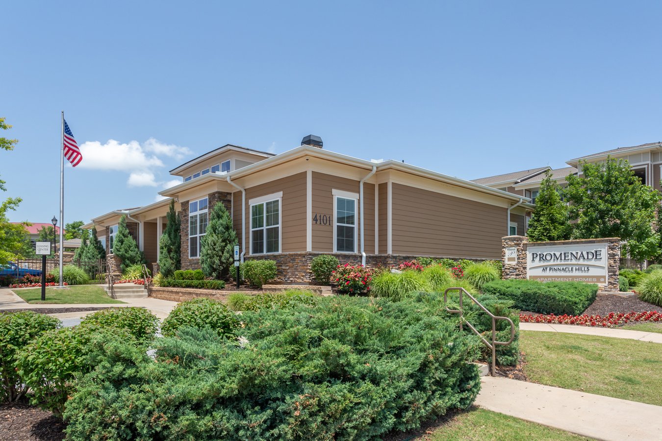 The Promenade Apartments at Pinnacle Hills Rogers, AR