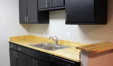 5 of 32 Carillon Apartments Apartment for rent in Dallas, TX