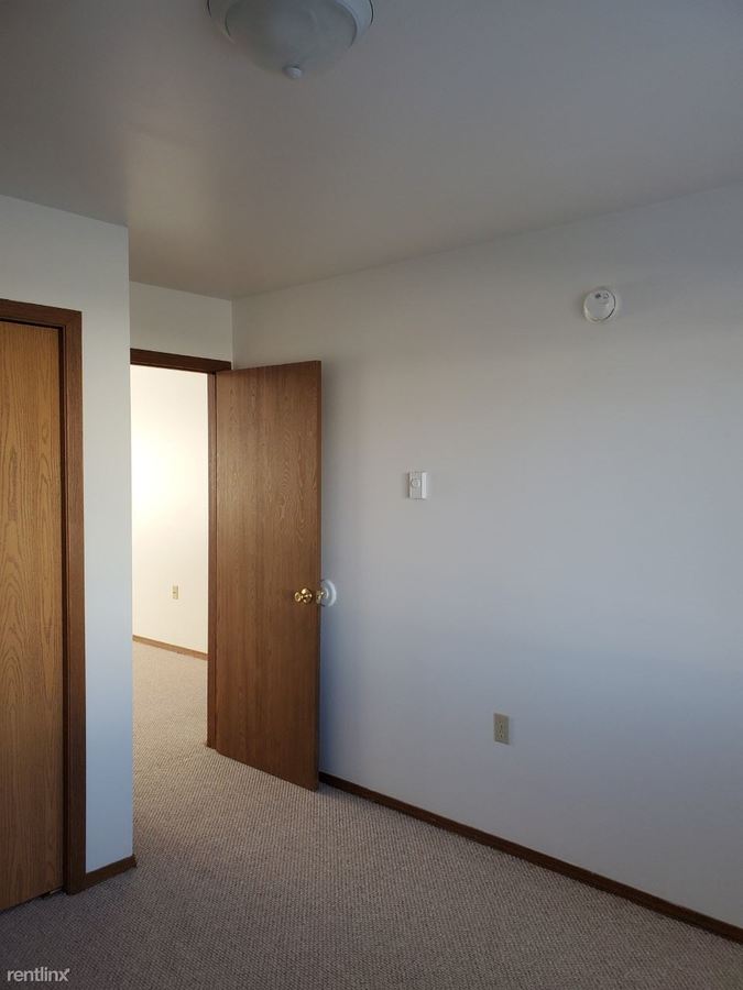 Brookwood Springs Apartments 235 Dwyer St Clare, MI