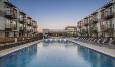 3 of 13 Apple Employee Incentive - 0 Deposit - 3% Disc Wac Townhouse for rent in Austin, TX