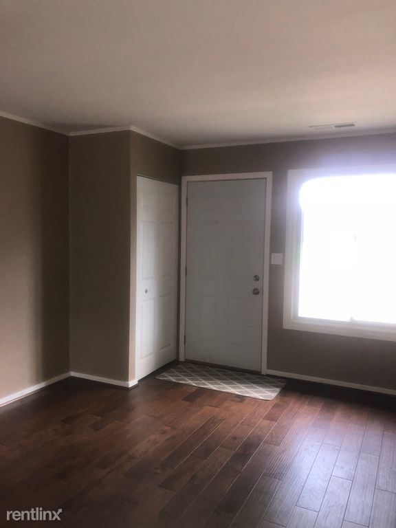 Milan Commons Apartments 414 Riverbend Dr Milan, MI