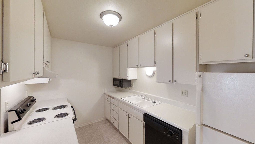 Hacienda at Camarillo Oaks Apartments Camarillo, CA