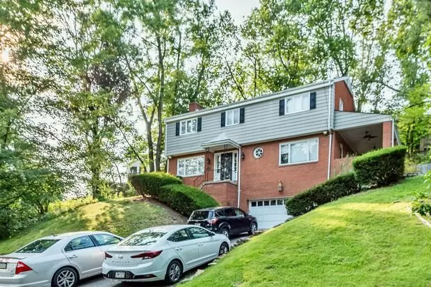 1470 Mohican Dr Apartment for rent in Pittsburgh, PA