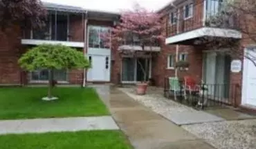 3 of 12 22039 E 11 Mile Rd Apartment for rent in St Clair Shores, MI