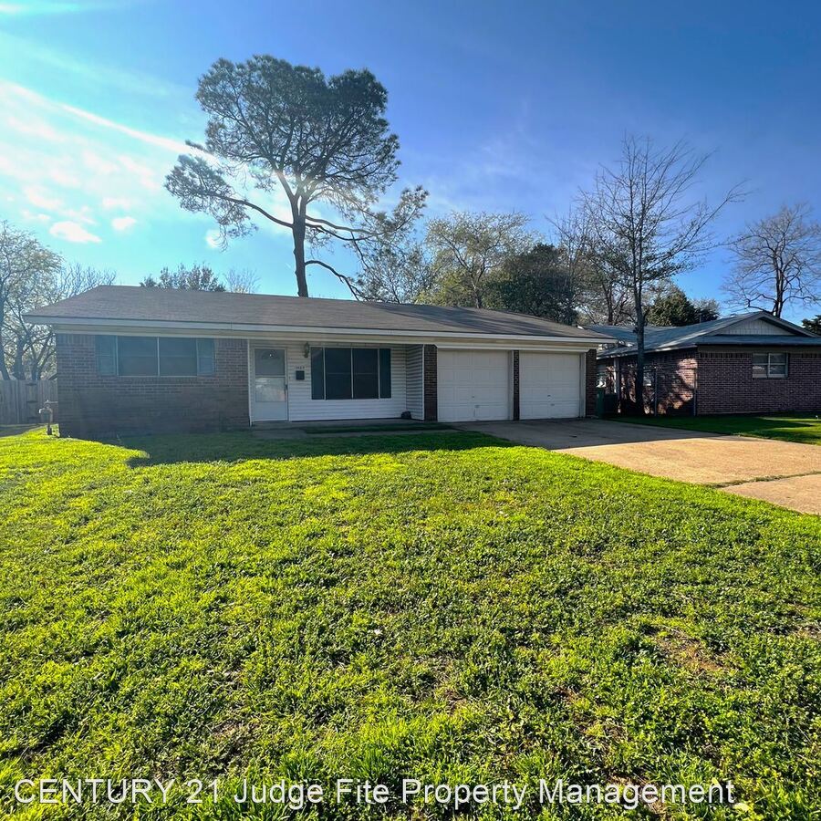 1843 Larkspur Dr Arlington, TX House for Rent Rentable