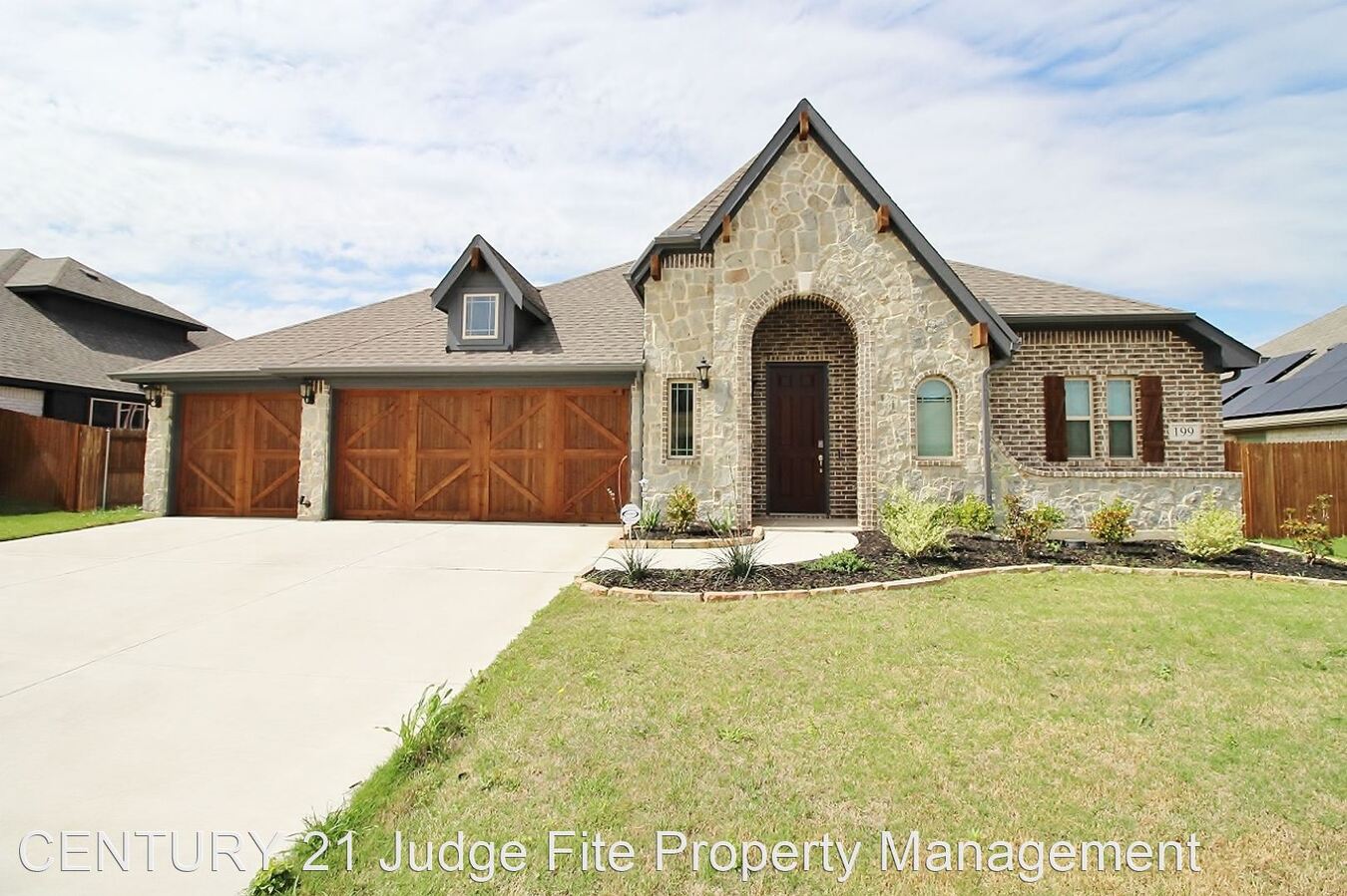 199 Mockingbird Dr Waxahachie, TX House for Rent Rentable