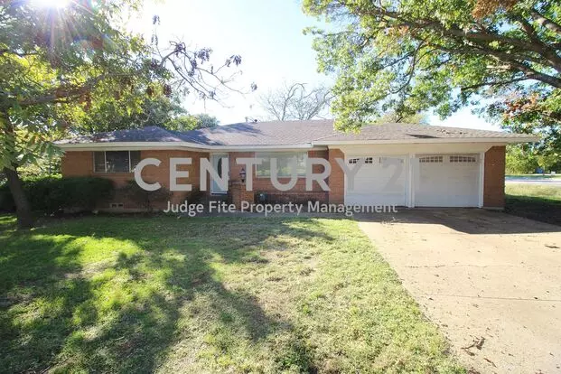 Charming And Stylishly Updated Corner-lot Gem In The Heart Of Midlothian! Apartment for rent in Midlothian, TX