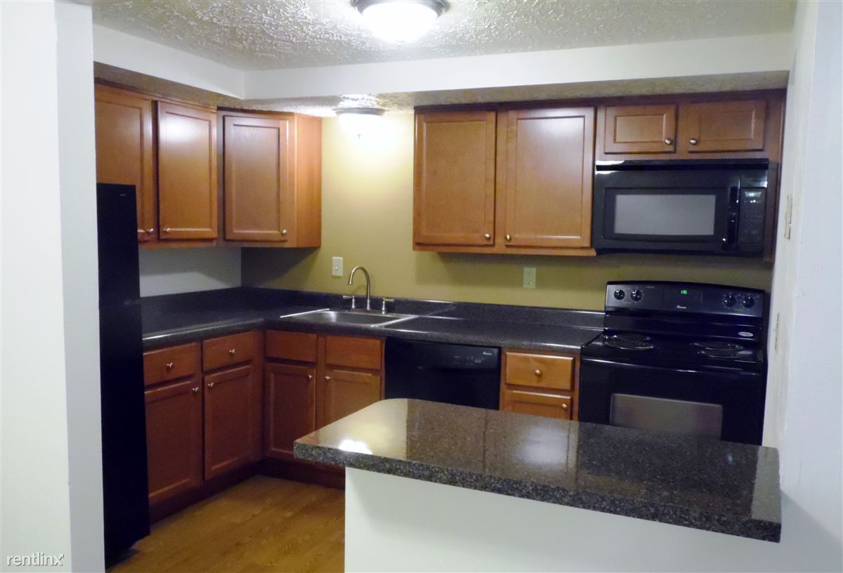 Royal Manor Apartments Allison Park, PA Rentable