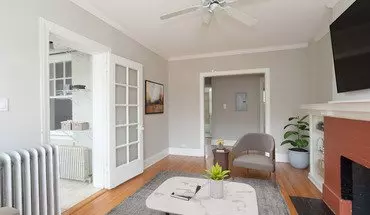 3 of 19 618 Hinman Ave Apartment for rent in Evanston, IL