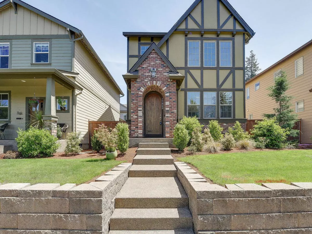 Charming Tudor In Edgewater On The Tualatin House for rent in Tigard, OR