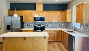 5 of 28 Charming Tudor In Edgewater On The Tualatin House for rent in Tigard, OR