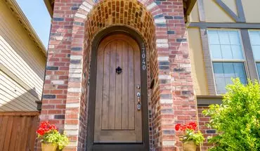 3 of 28 Charming Tudor In Edgewater On The Tualatin House for rent in Tigard, OR